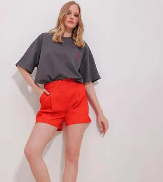 Embroidered Short Sleeves Oversized T-Shirt