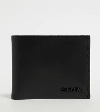 Minimal Focus Logo Detail Bi-Fold Wallet