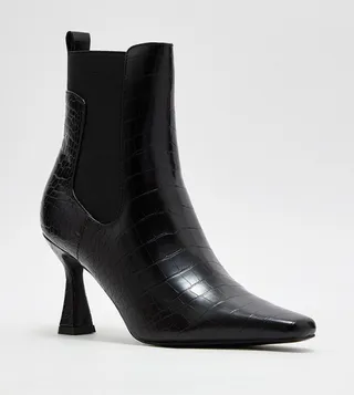 Textured Chelsea Boots