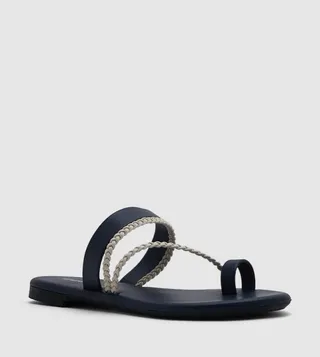 One-Toe Flat Sandals
