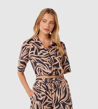 TAYLOR Patterned Crop Twist Shirt