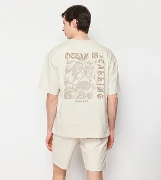 Printed Back Short Sleeves T-Shirt