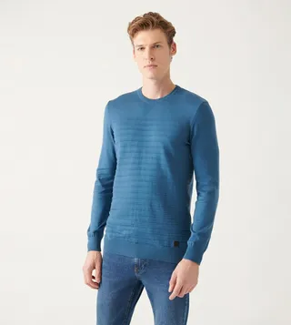 Textured Long Sleeves Sweater