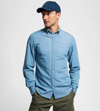 Solid Slim Fit Logo Detail Shirt