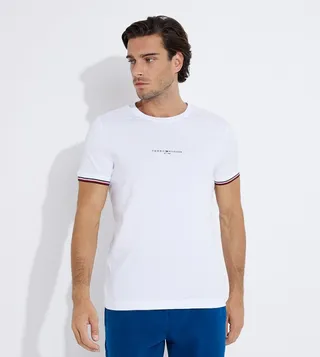 Logo Detail Short Sleeves T-Shirt