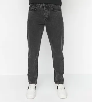 Essential Fit Jeans