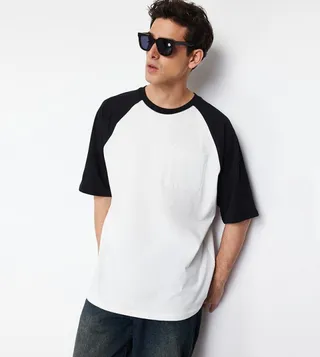 Raglan Sleeves Crew Neck T-Shirt
