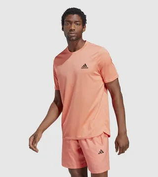 Logo Detail Crew Neck Athleisure T-Shirt