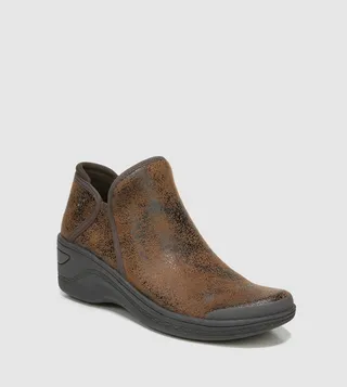 NADOMINO Textured Mid-Top Boots