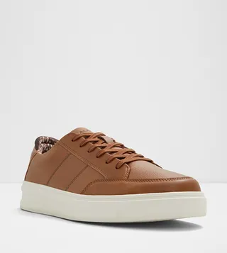 MIDCOURT Lace-Up Sneakers