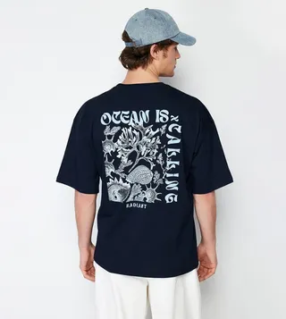 Printed Back Short Sleeves T-Shirt