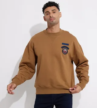 Mountain Badge Detail Sweatshirt