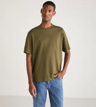Solid Short Sleeves Comfort Fit T-Shirt