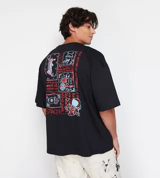 Back Printed Short Sleeves Oversized T-Shirt
