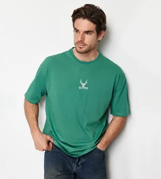 Embroidered Short Sleeves Oversized T-Shirt