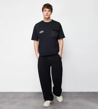 Pocket Detail Short Sleeves Oversized T-Shirt