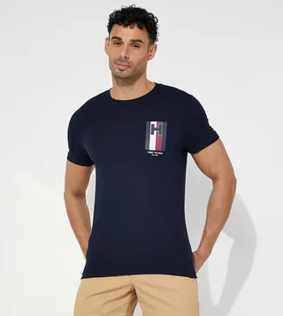 Logo Detail Short Sleeves T-Shirt