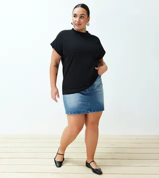 Solid Short Sleeves Boyfriend Fit T-Shirt