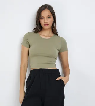 Solid Crew Neck Short Sleeves Cropped T-Shirt