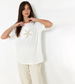 Embellished Short Sleeves T-Shirt