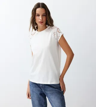 Embroidered Short Sleeves T-Shirt