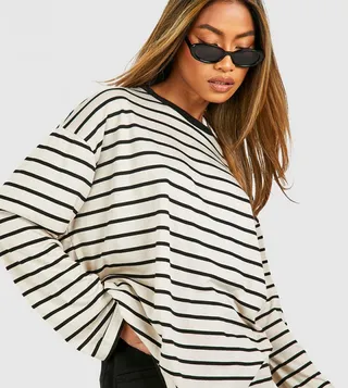 Wide Sleeves Thin Stripe T-Shirt