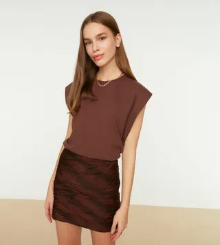 Sleeveless Basic Knitted T-Shirt