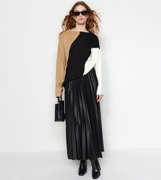 Solid Pleated Maxi Skirt
