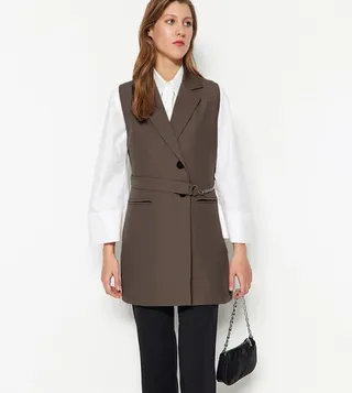 Chain Detailed Sleeveless Woven Blazer