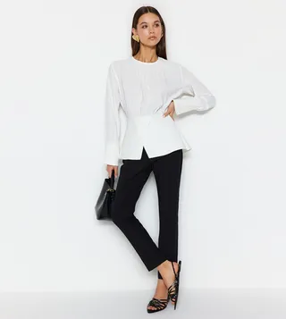 Solid Ruched Woven Top