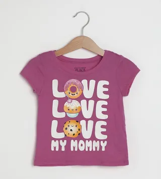 Love Mommy Graphic T-Shirt