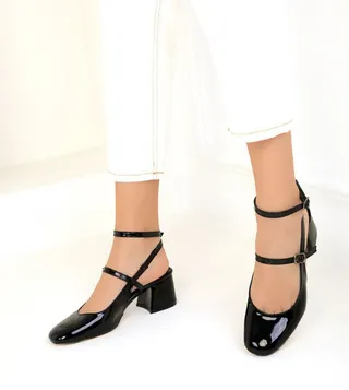 Round Toe Ankle Strap Pumps