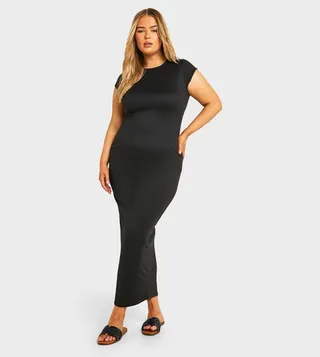 Curve Solid Short Sleeves Maxi Dress