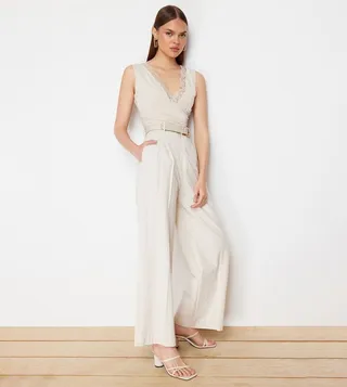 Lace Detail V-Neck Sleeveless Top