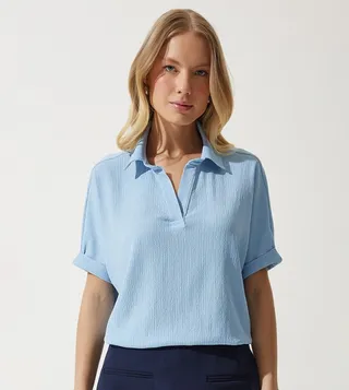 Crinkled Short Sleeves Collared Top