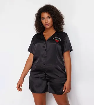 Embroidered Shorty Pyjama Set