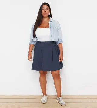 Plus Solid Woven Pleated Mini Skirt