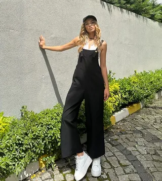 Front Pocket Strappy Overalls