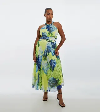 Plus Floral Pleated Crinkle Halter Woven Maxi Dress