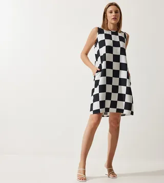 Checkered Sleeveless Shift Dress
