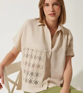 Crochet Detail Short Sleeves Shirt