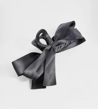 Bow Detail Claw Clip