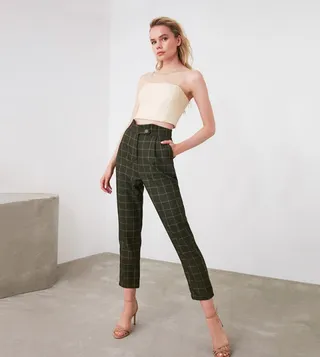 Plaid Triangle Waist Closure Carrot Trousers
