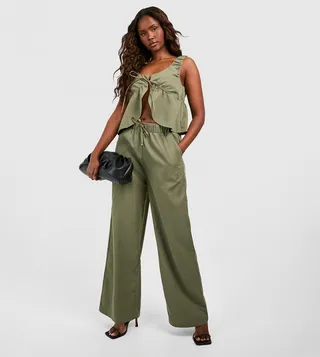 Wide Leg Cargo Trousers