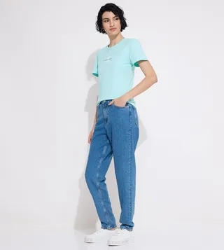 Washed Mom Fit Jeans