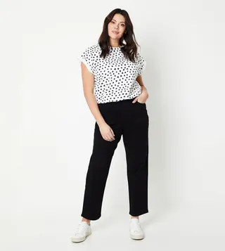 Curve High Rise Slim Fit 7/8 Jeans