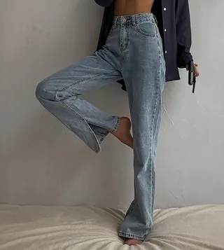 Slit Detail Straight Fit Jeans