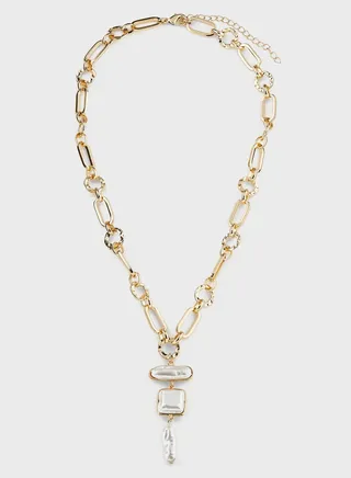 Pearl Pendant Short Necklace