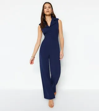 Solid Collar Neck Jumpsuit
