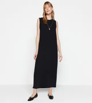 Solid Sleeveless Column Dress